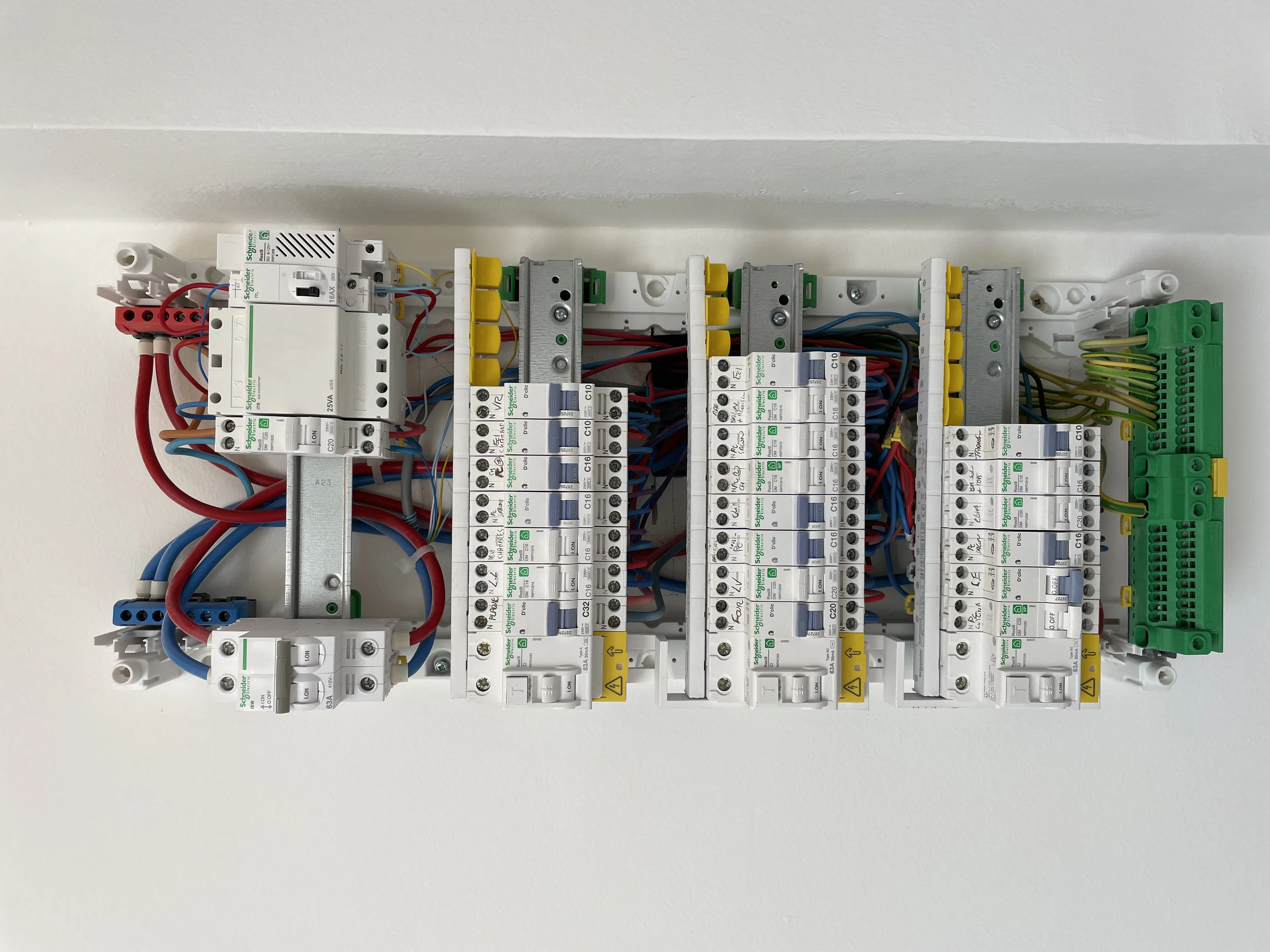 Tableaux électriques - AD2L Électricité